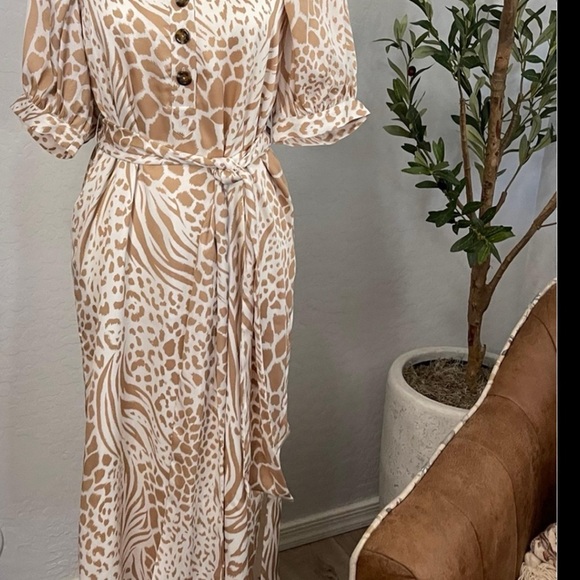 Anna Tylor /Mixed Animal Print Tie Waist Shirtdress/ Best Seller/ New / Size L - Picture 2 of 6
